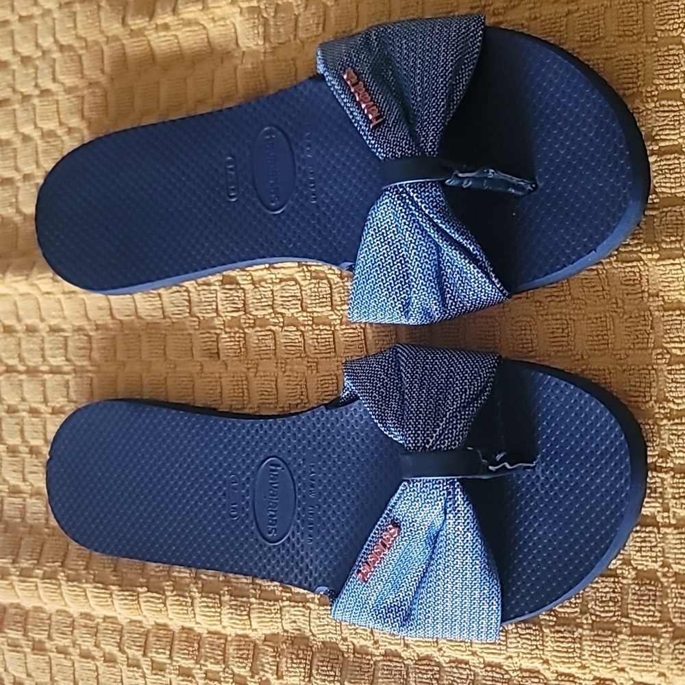 HAVAIANAS You St. Tropez Shine Sandals, Size 7/8 - Picture 6 of 8